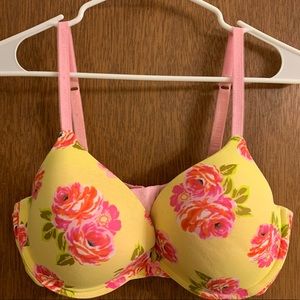 New without tags. Never worn. Floral bra